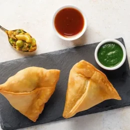 38-Samosa-Om-Sweets-Website-2020-7871_COMPRESSED_COMPRESSED-1536x1023